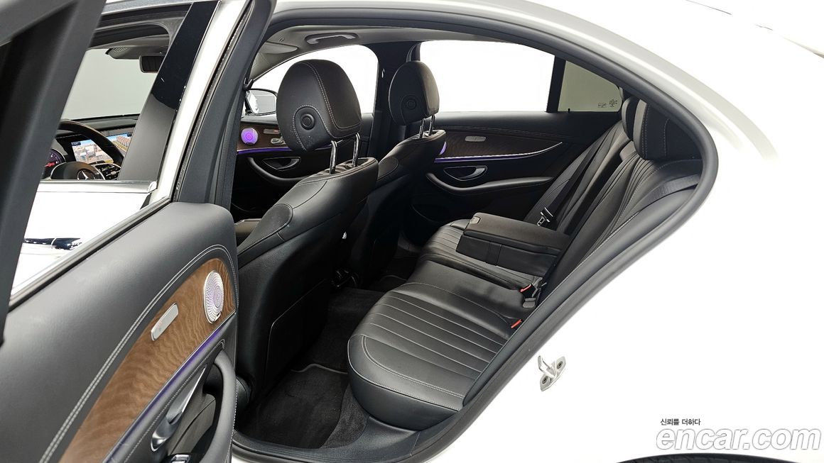 Mercedes-Benz E-Class 2020