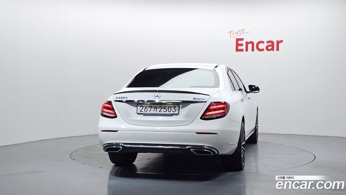 Mercedes-Benz E-Class 2020