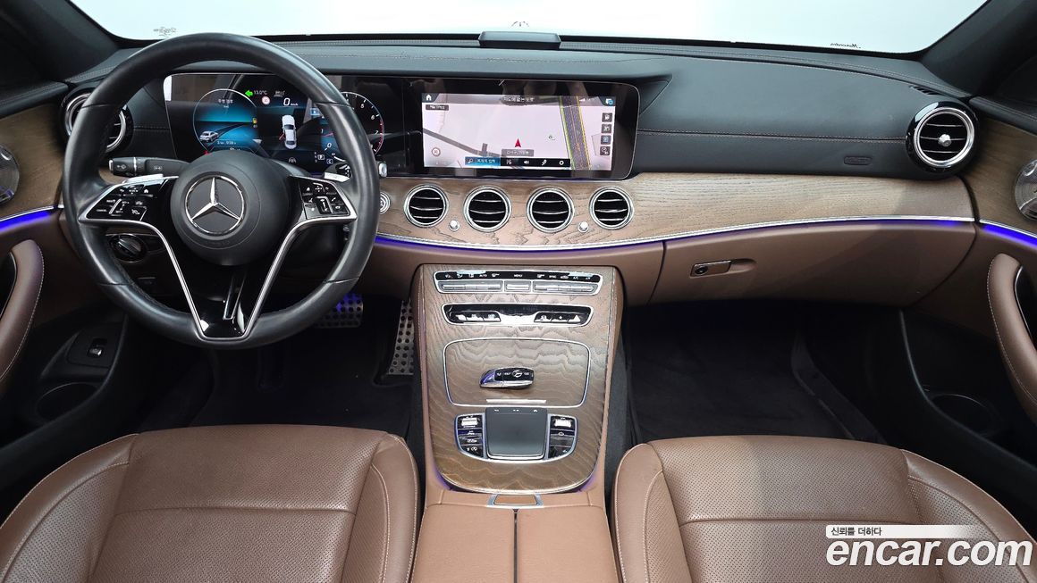 Mercedes-Benz E-Class 2021