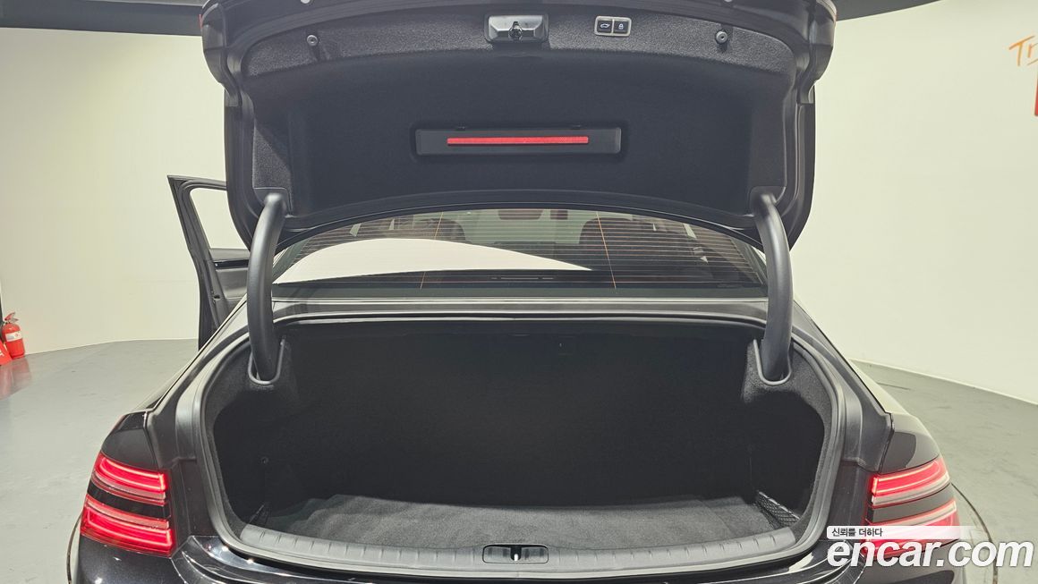 Genesis G80 2021