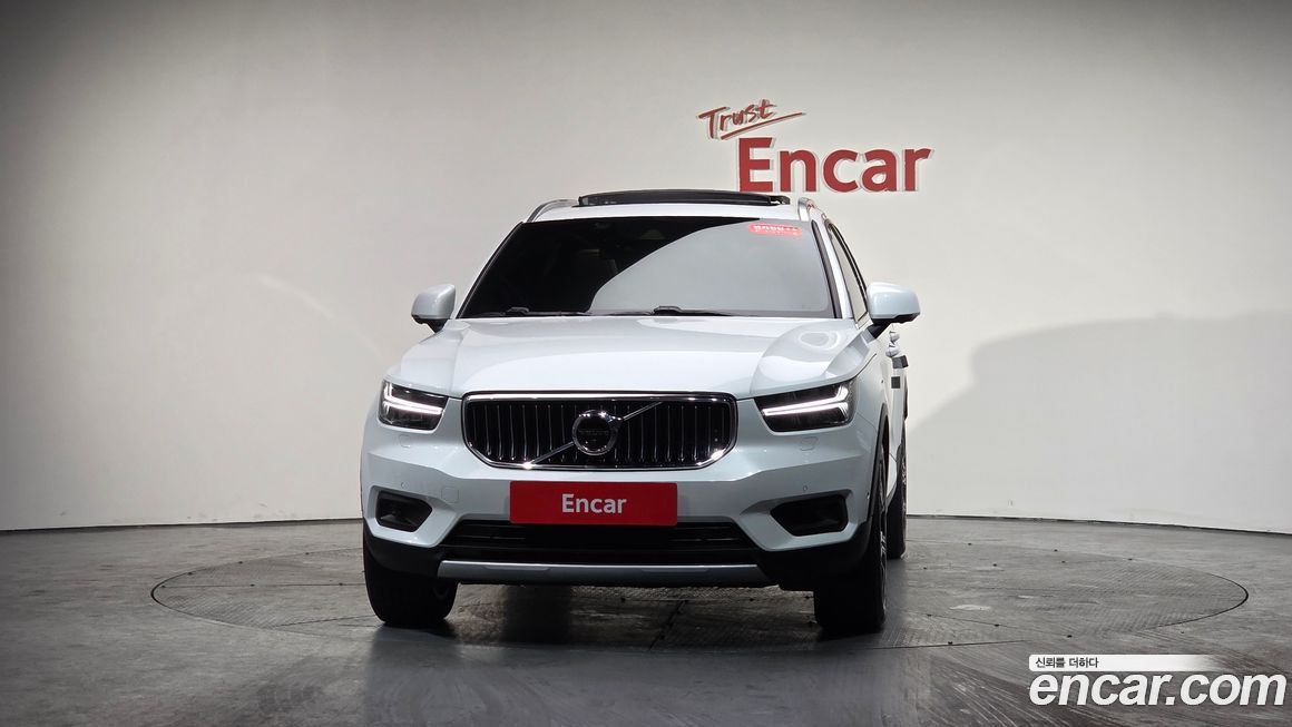 Volvo XC40 2021