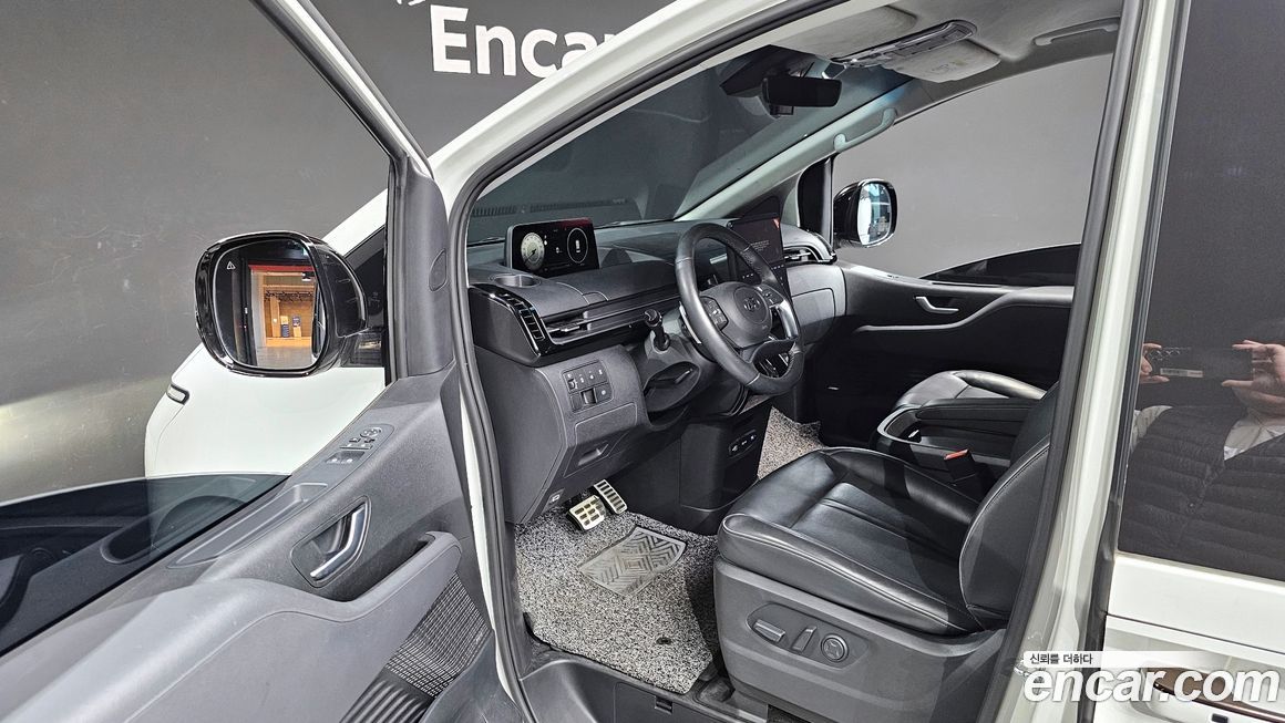 Hyundai Staria 2022