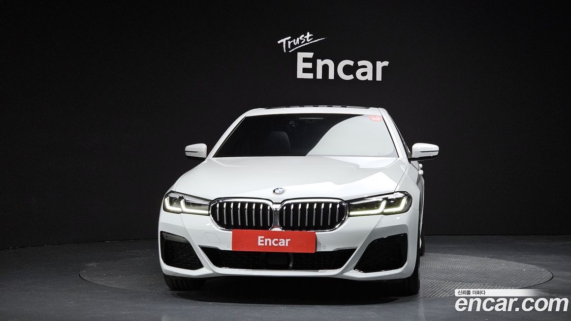BMW 5-Series 2021