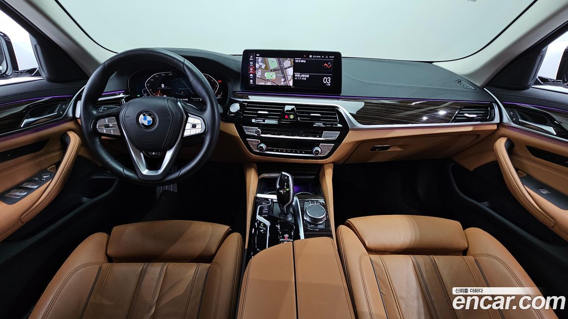 BMW 5-Series 2021