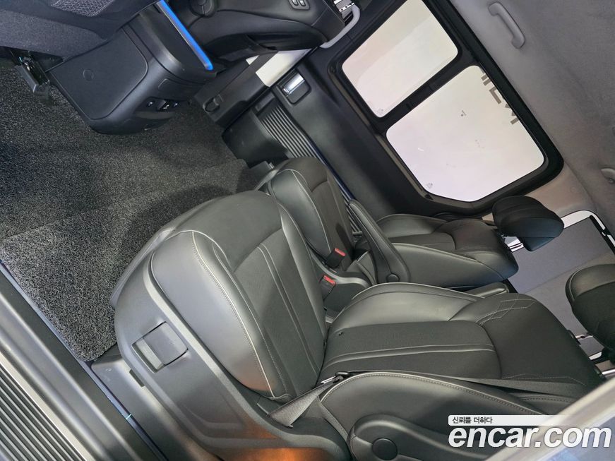 Hyundai Staria 2024