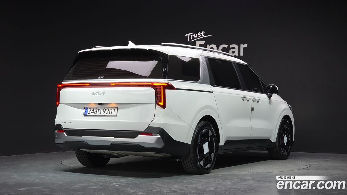 Kia Canival 2024