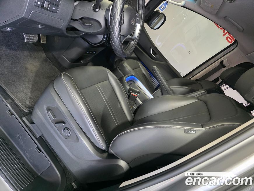 Hyundai Staria 2024