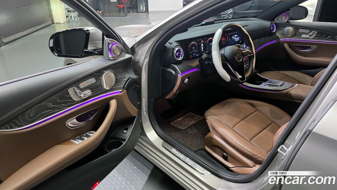 Mercedes-Benz E-Class 2022