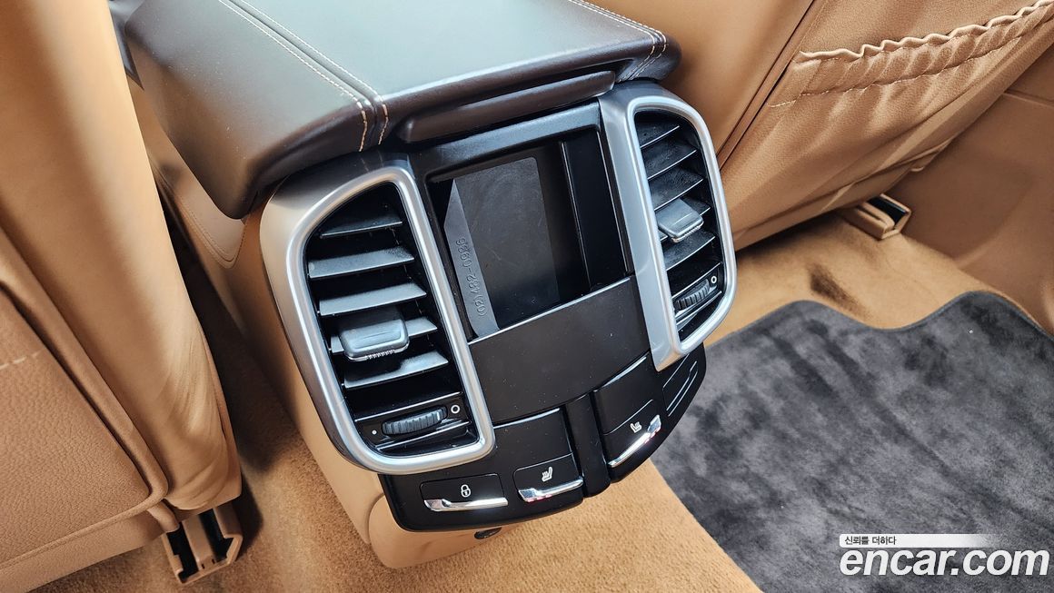 Porsche Cayenne 2015