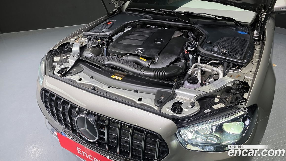 Mercedes-Benz E-Class 2022