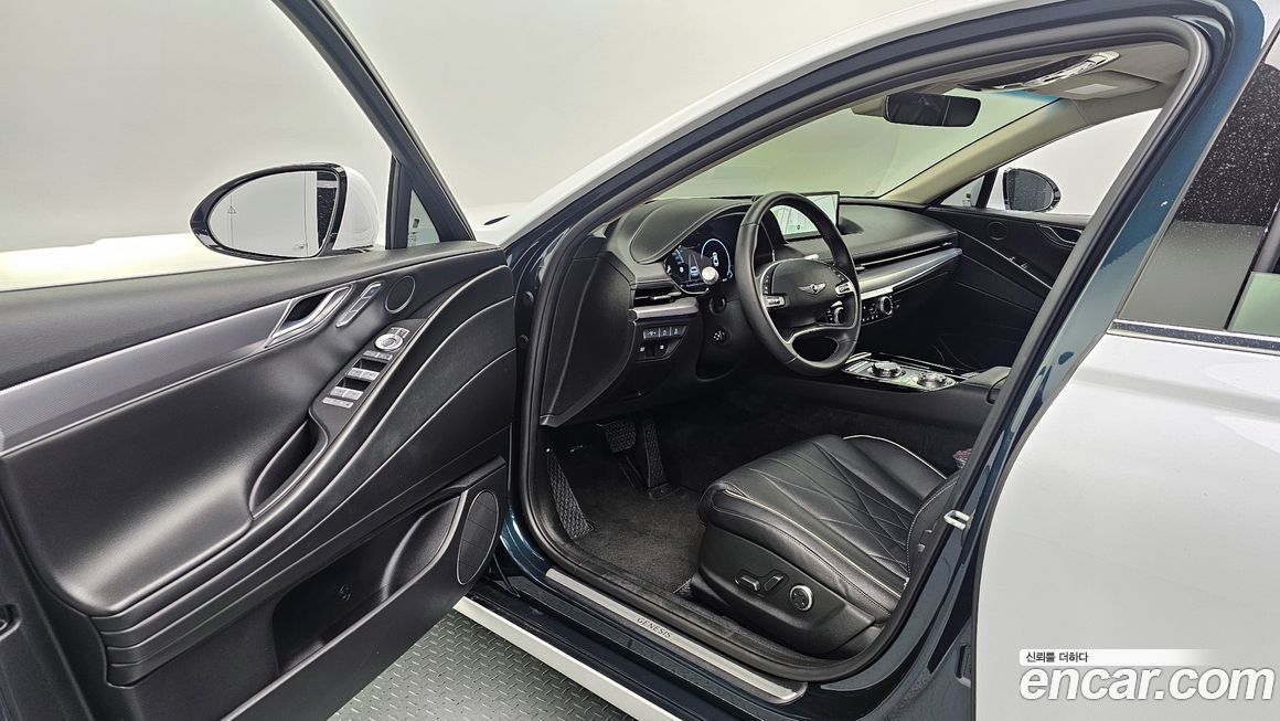 Genesis G80 2023