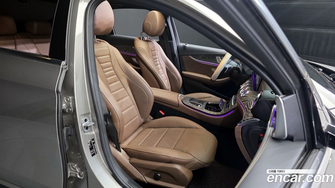 Mercedes-Benz E-Class 2022