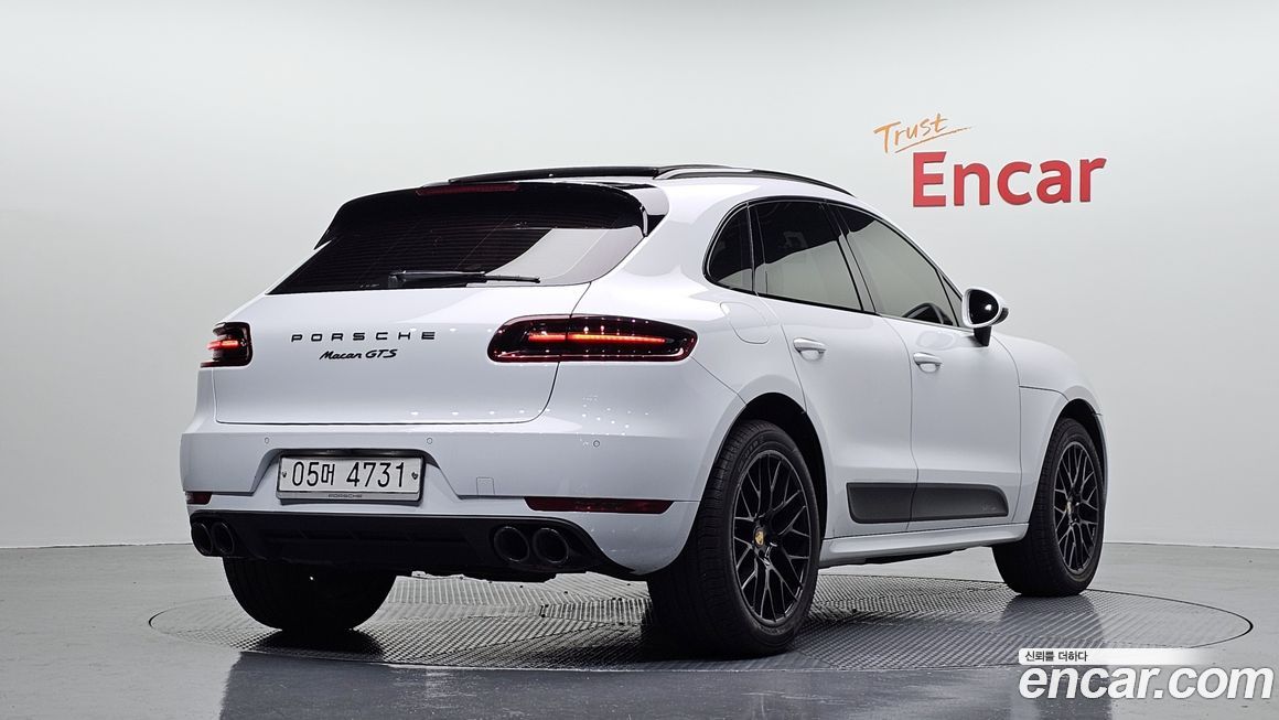 Porsche Macan 2018