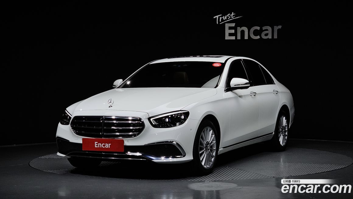 Mercedes-Benz E-Class 2023