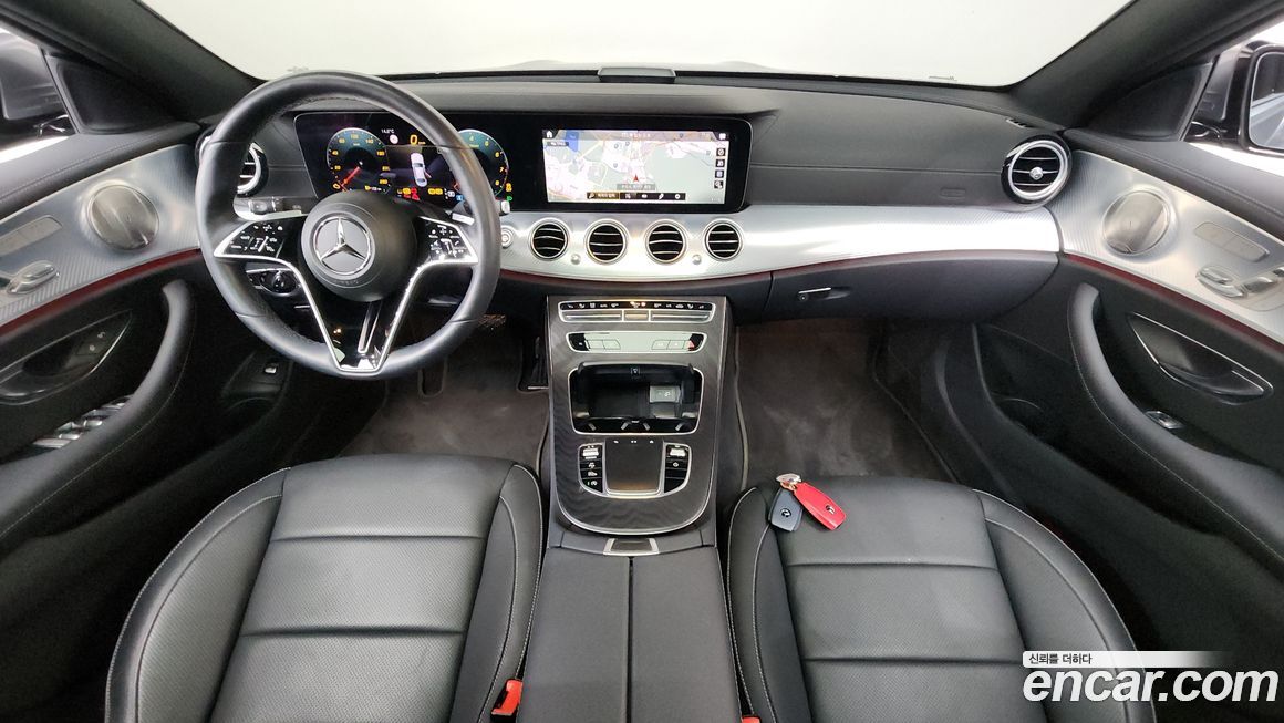 Mercedes-Benz E-Class 2021