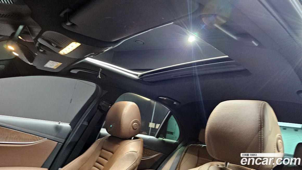 Mercedes-Benz E-Class 2023