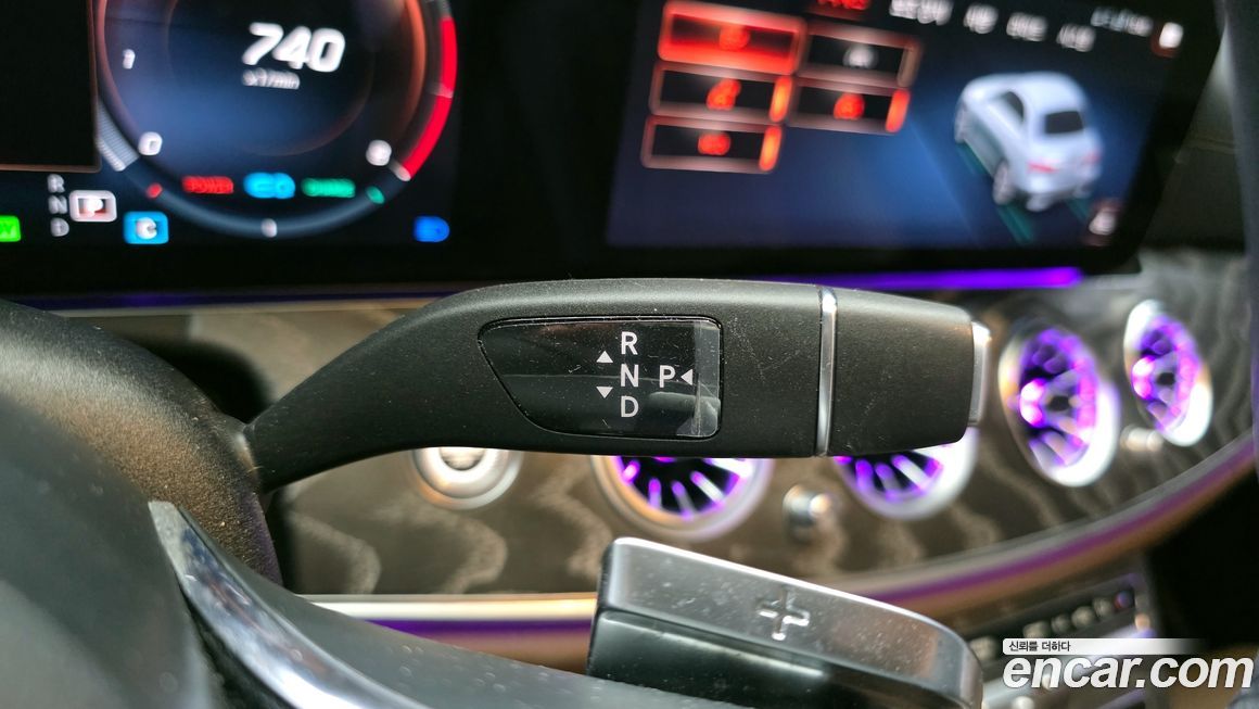 Mercedes-Benz E-Class 2022