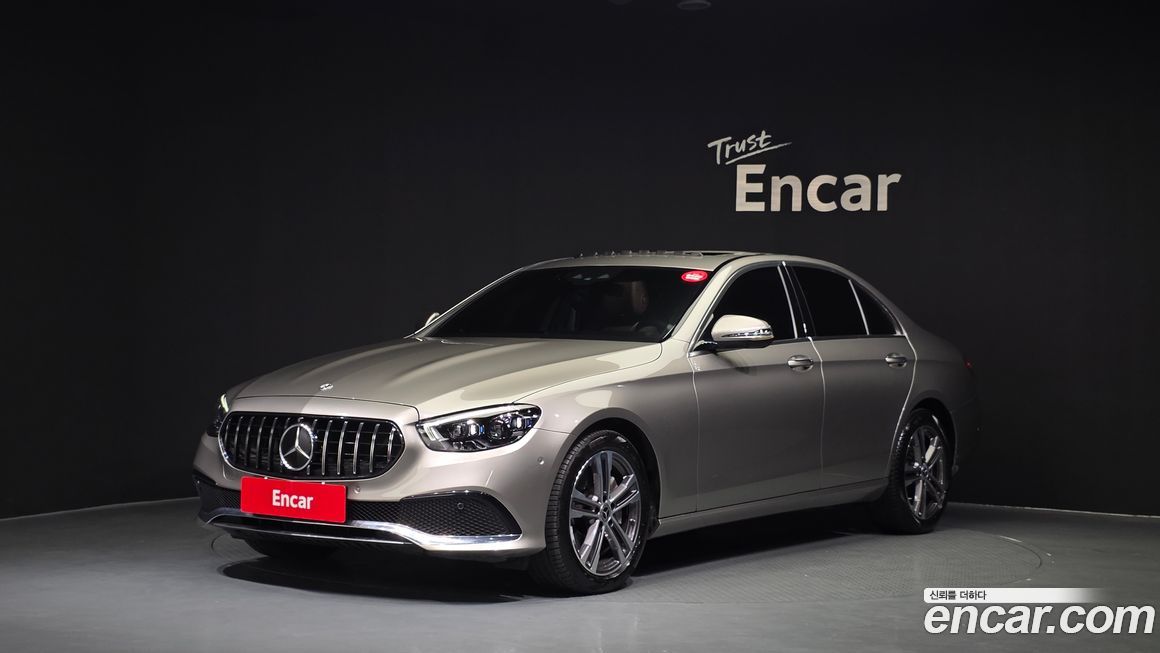 Mercedes-Benz E-Class 2022