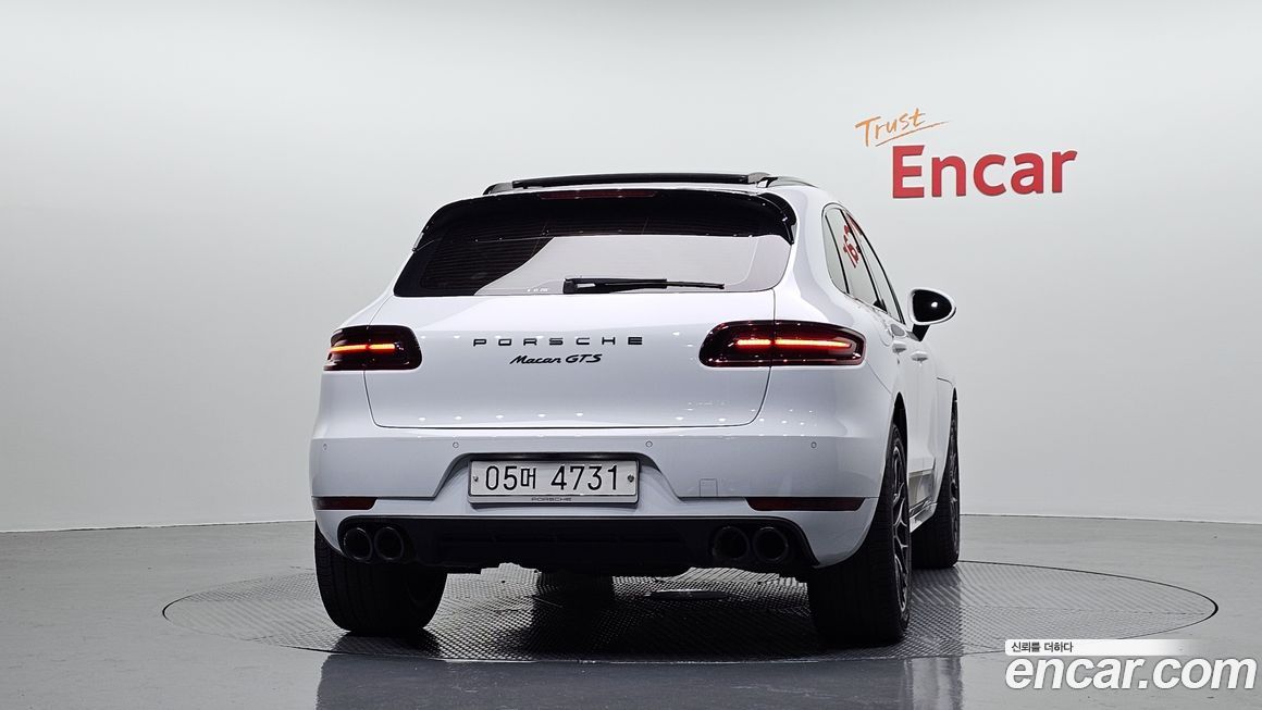 Porsche Macan 2018