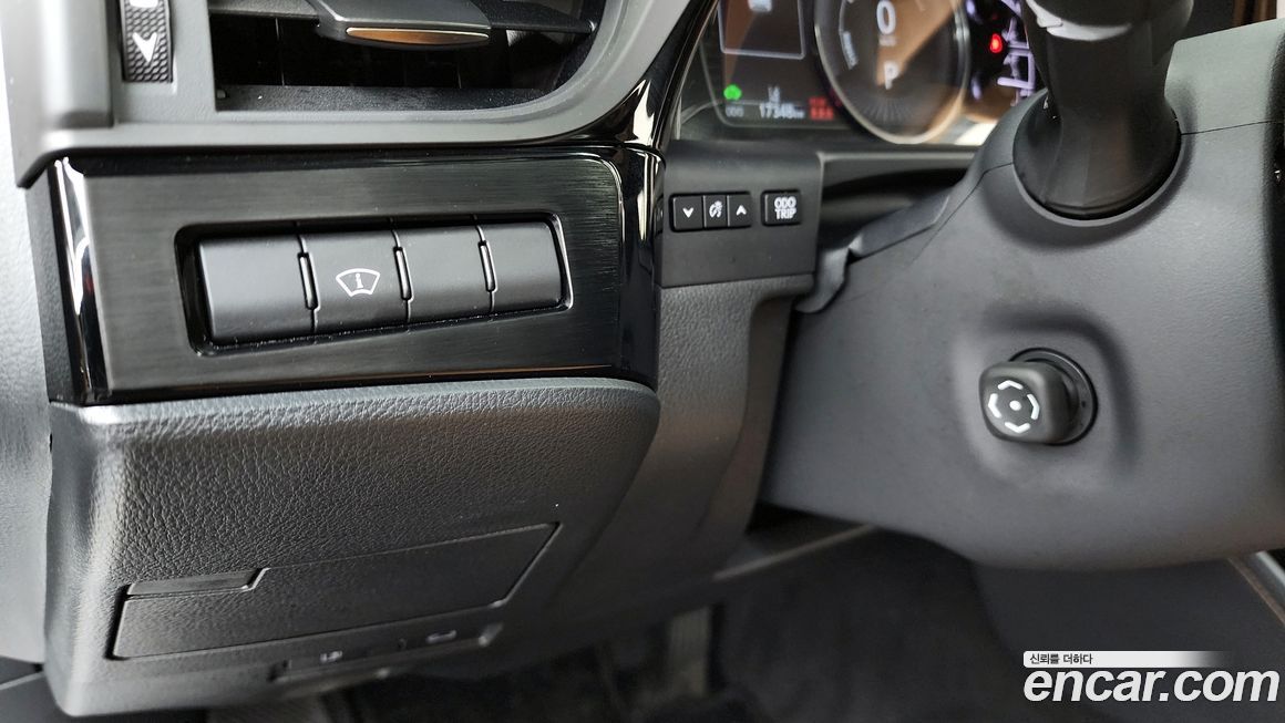 Lexus ES 2023