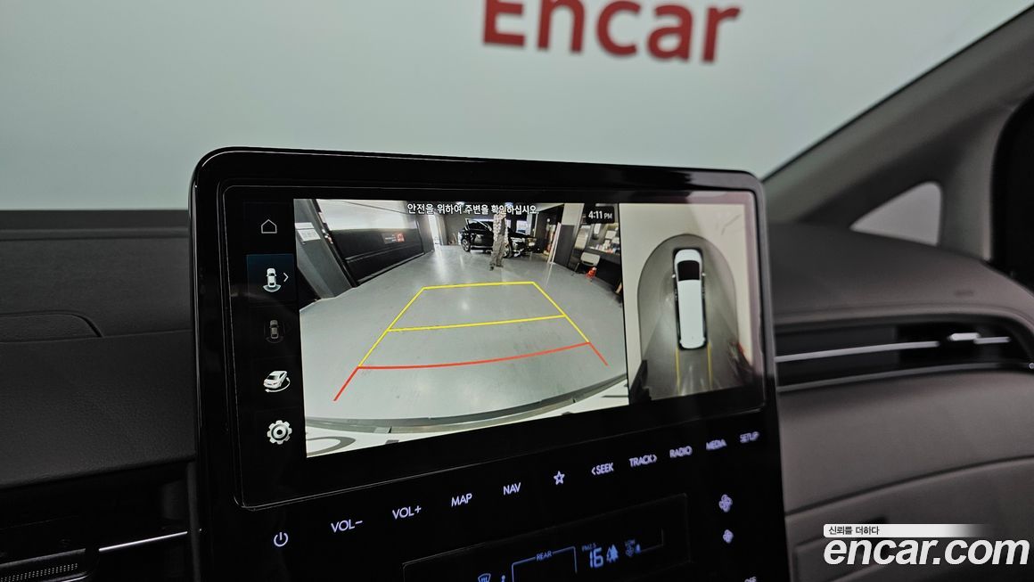 Hyundai Staria 2025
