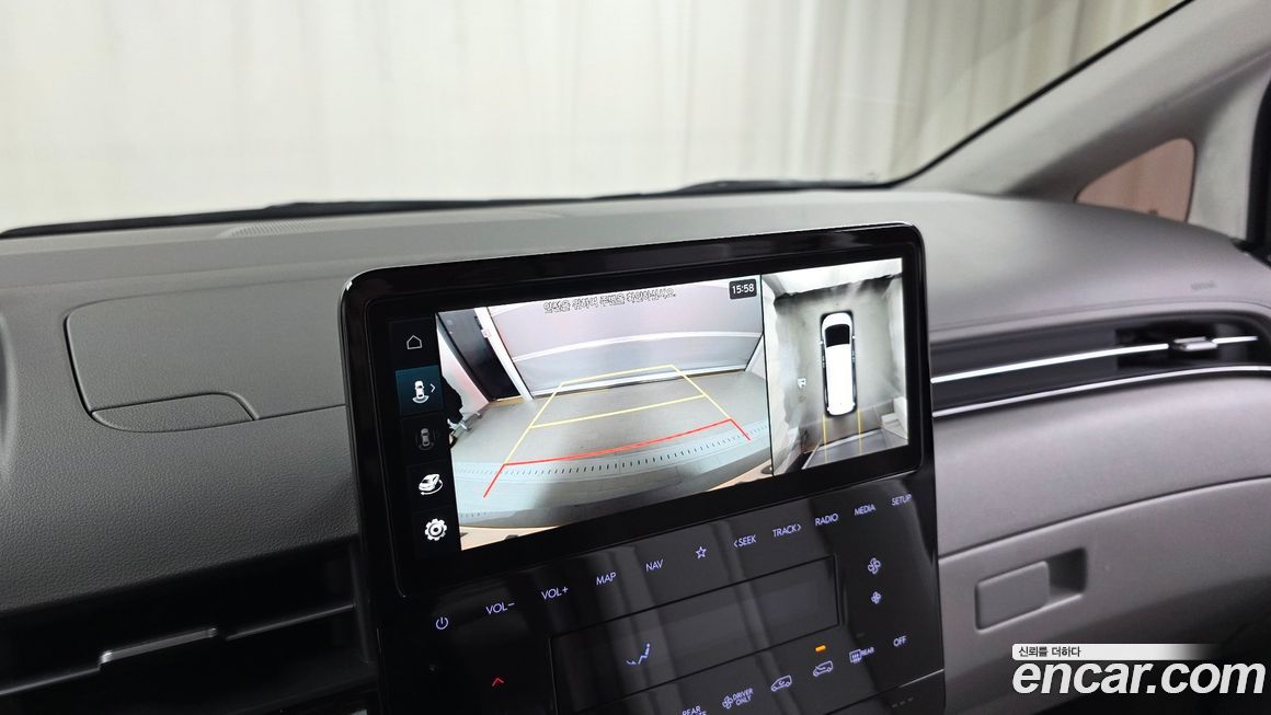 Hyundai Staria 2025
