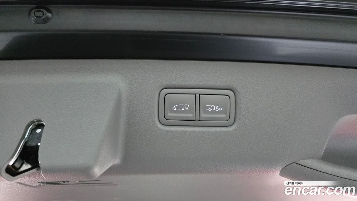 Hyundai Staria 2025