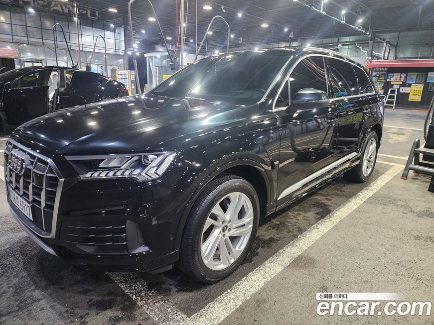 Audi Q7 2023