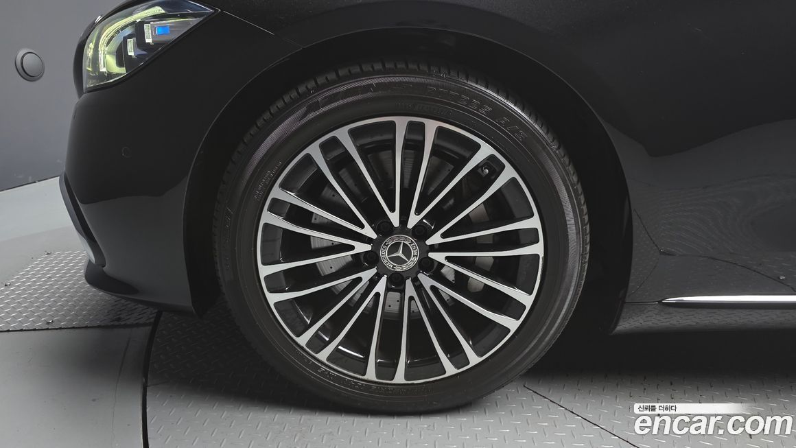 Mercedes-Benz S-Class 2022