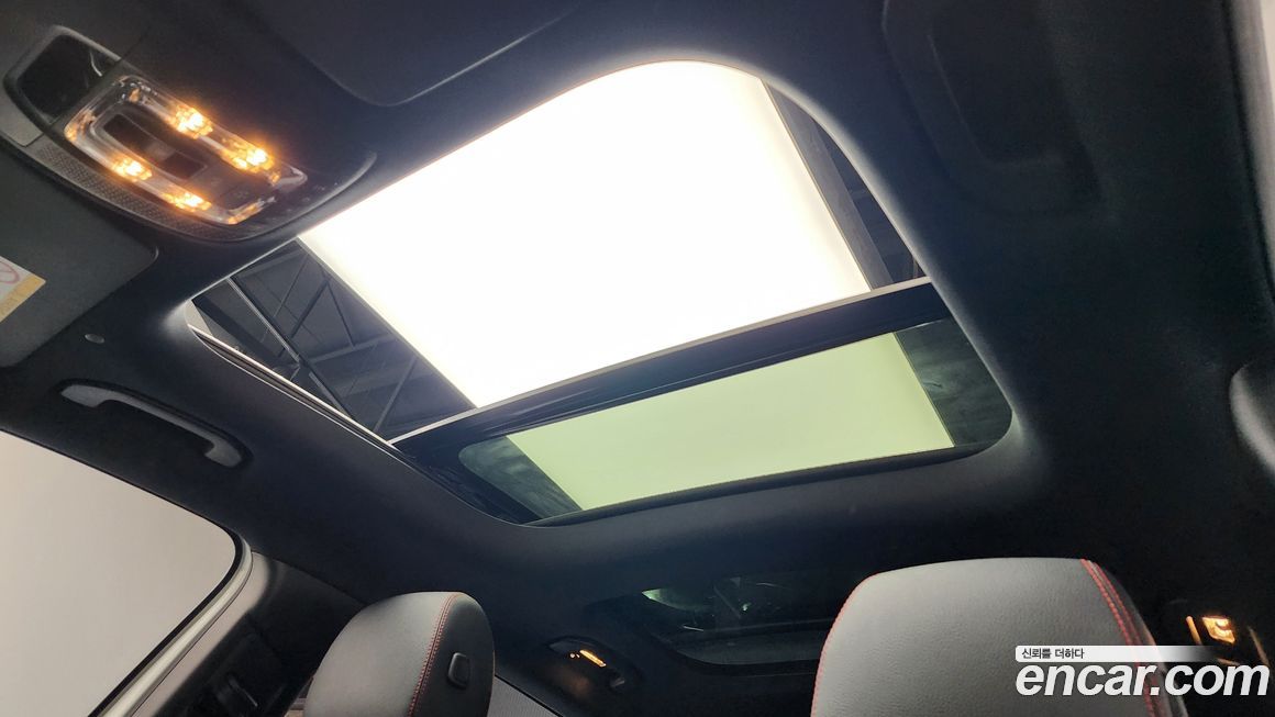 Mercedes-Benz EQB 2025