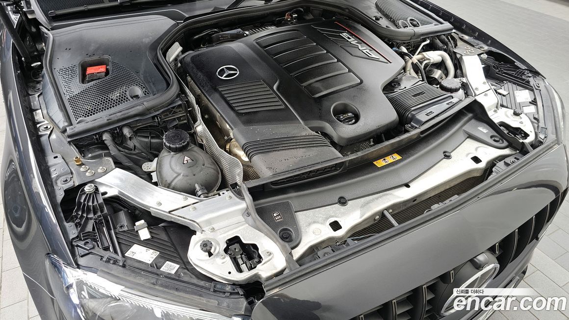 Mercedes-Benz E-Class 2023