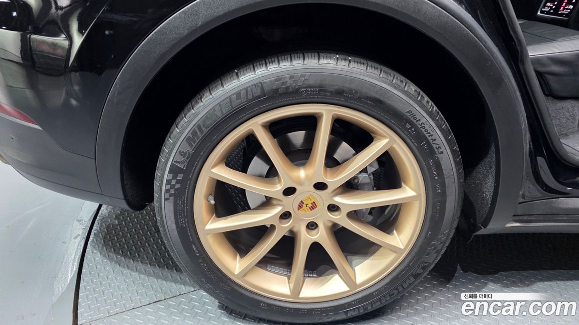 Porsche Cayenne 2022