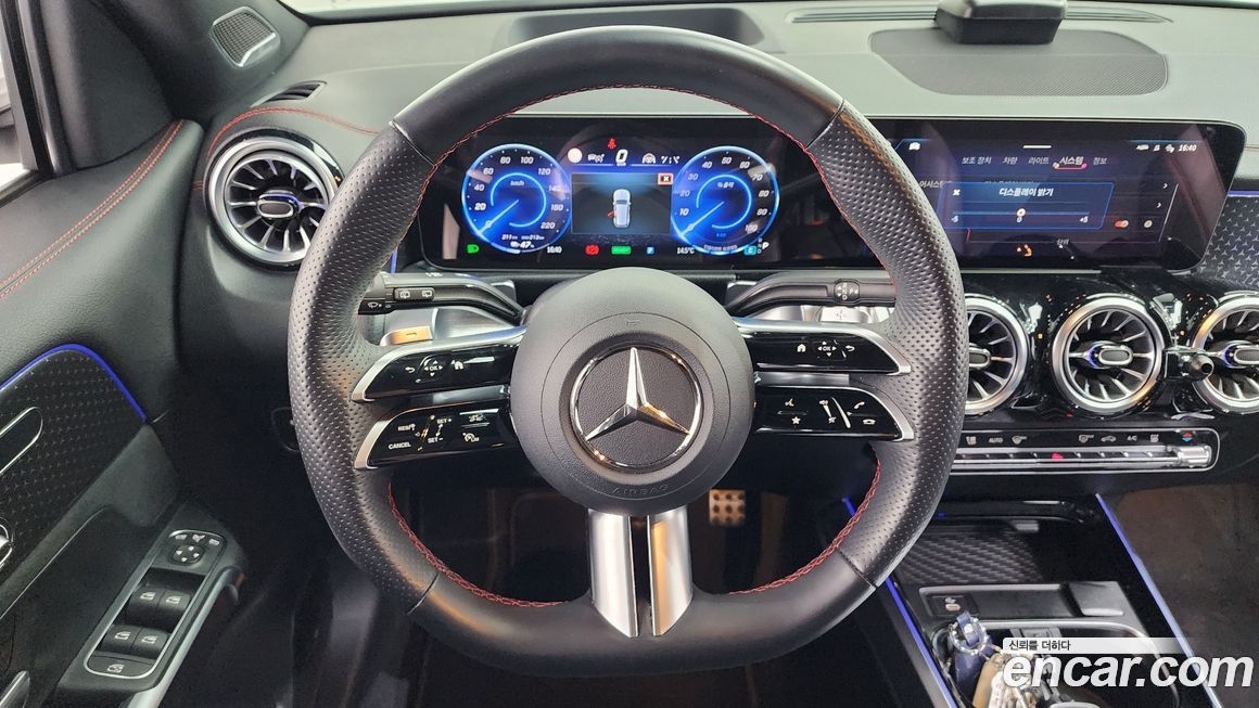 Mercedes-Benz EQB 2025