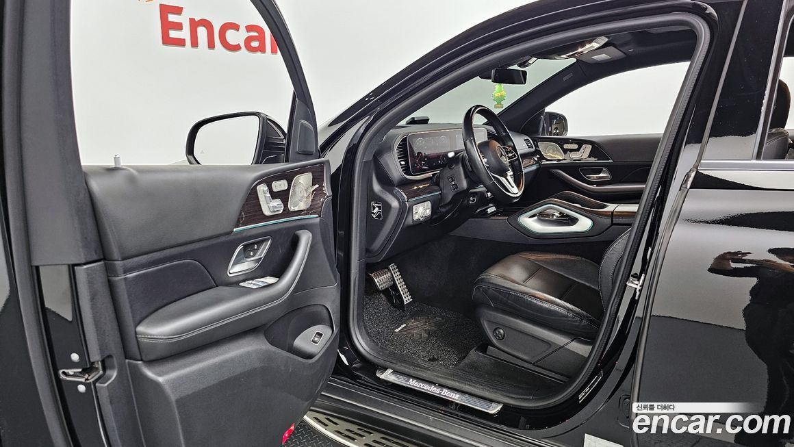 Mercedes-Benz GLE-Class 2021