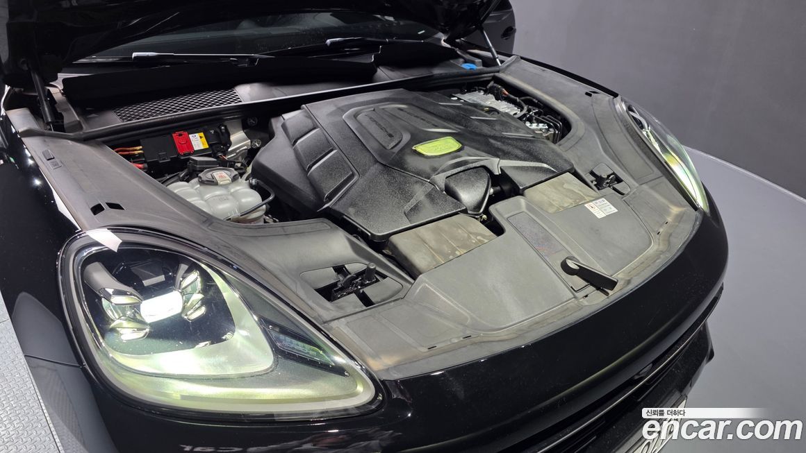 Porsche Cayenne 2022