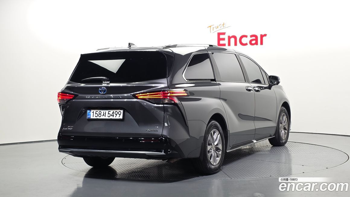 Toyota Sienna 2025