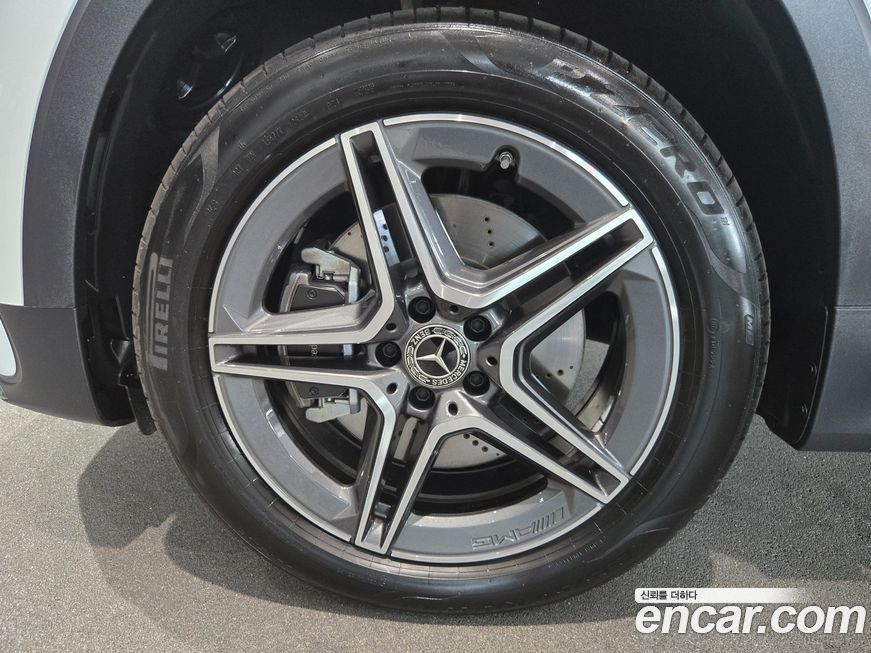 Mercedes-Benz GLB-Class 2026