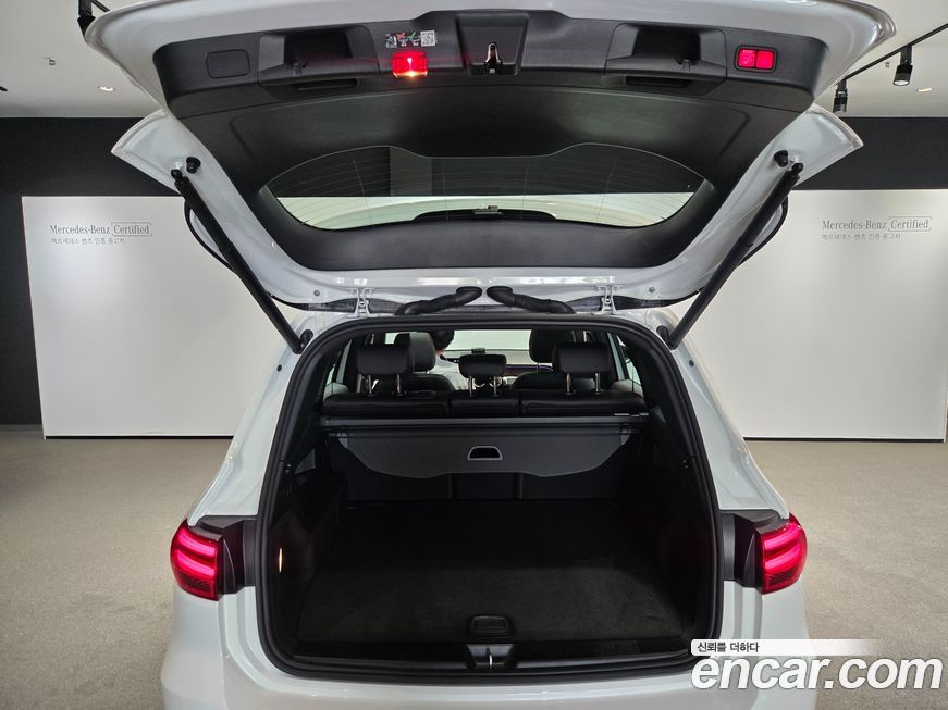 Mercedes-Benz GLB-Class 2026