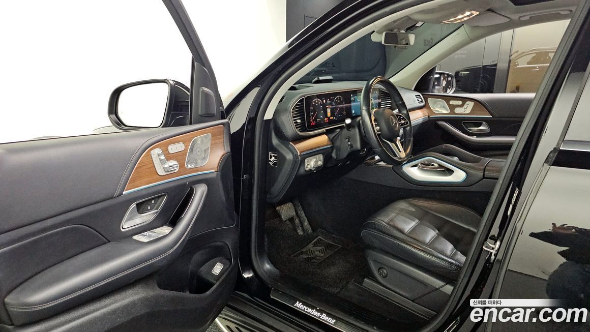 Mercedes-Benz GLE-Class 2020