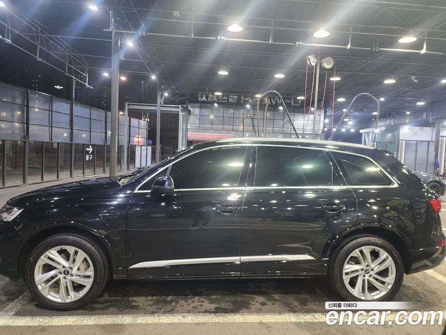 Audi Q7 2023