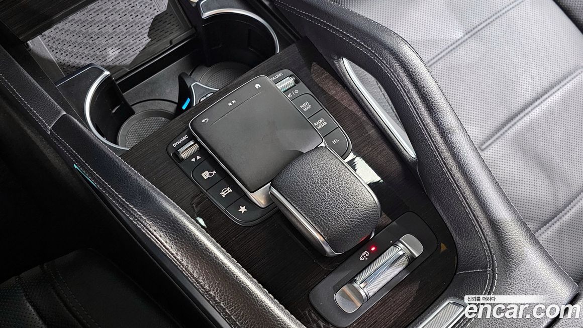 Mercedes-Benz GLE-Class 2021