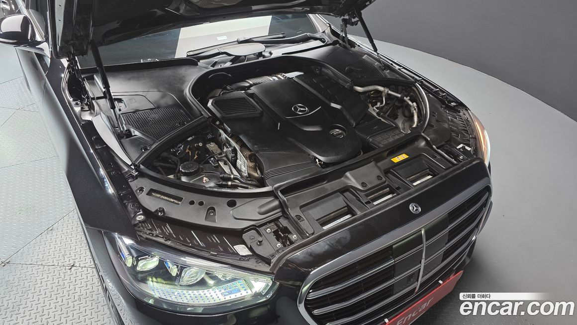 Mercedes-Benz S-Class 2022