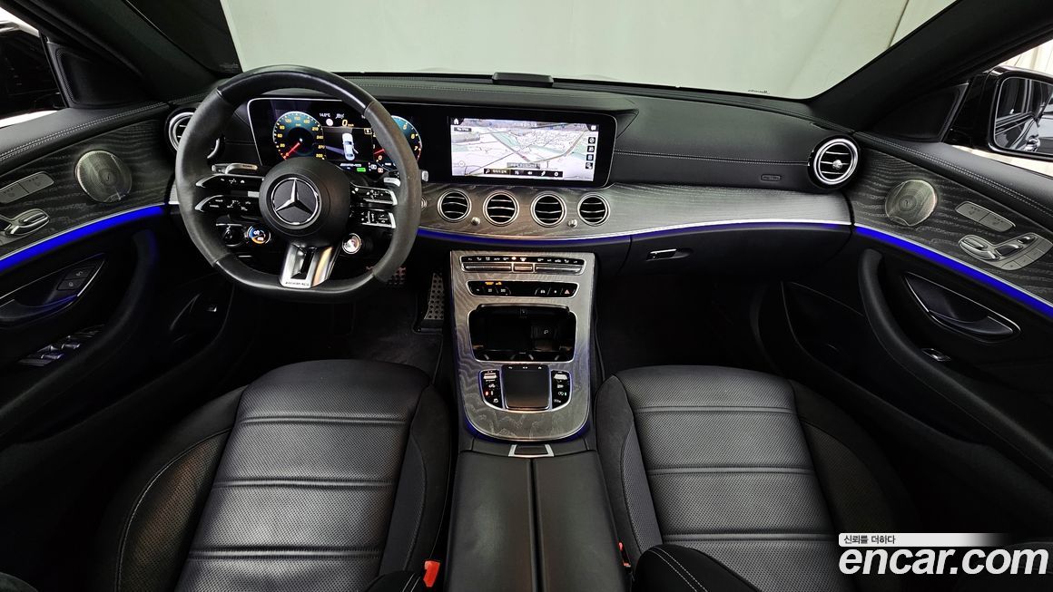 Mercedes-Benz E-Class 2023