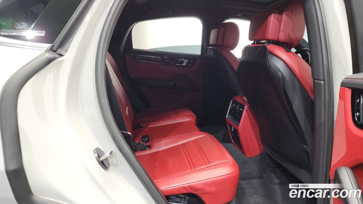 Porsche Cayenne 2020