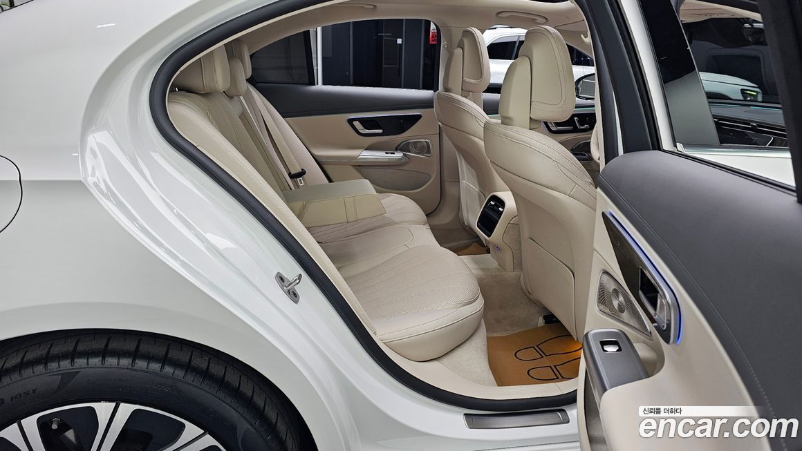 Mercedes-Benz E-Class 2025