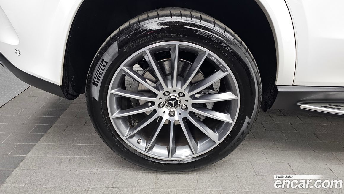 Mercedes-Benz GLE-Class 2025