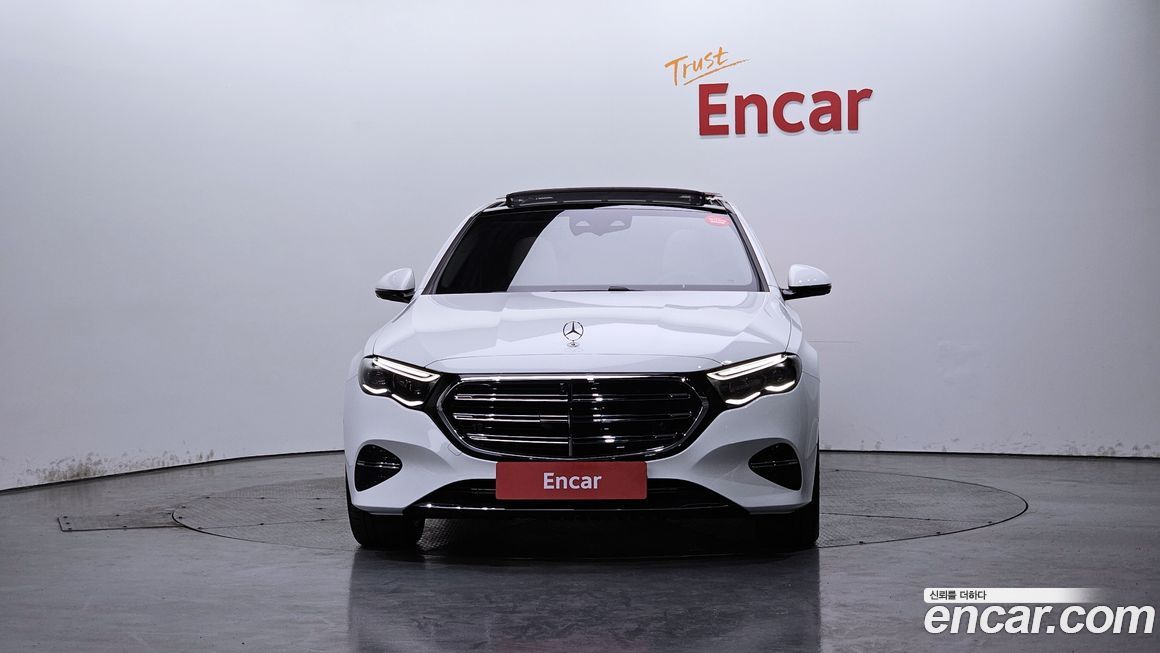 Mercedes-Benz E-Class 2025