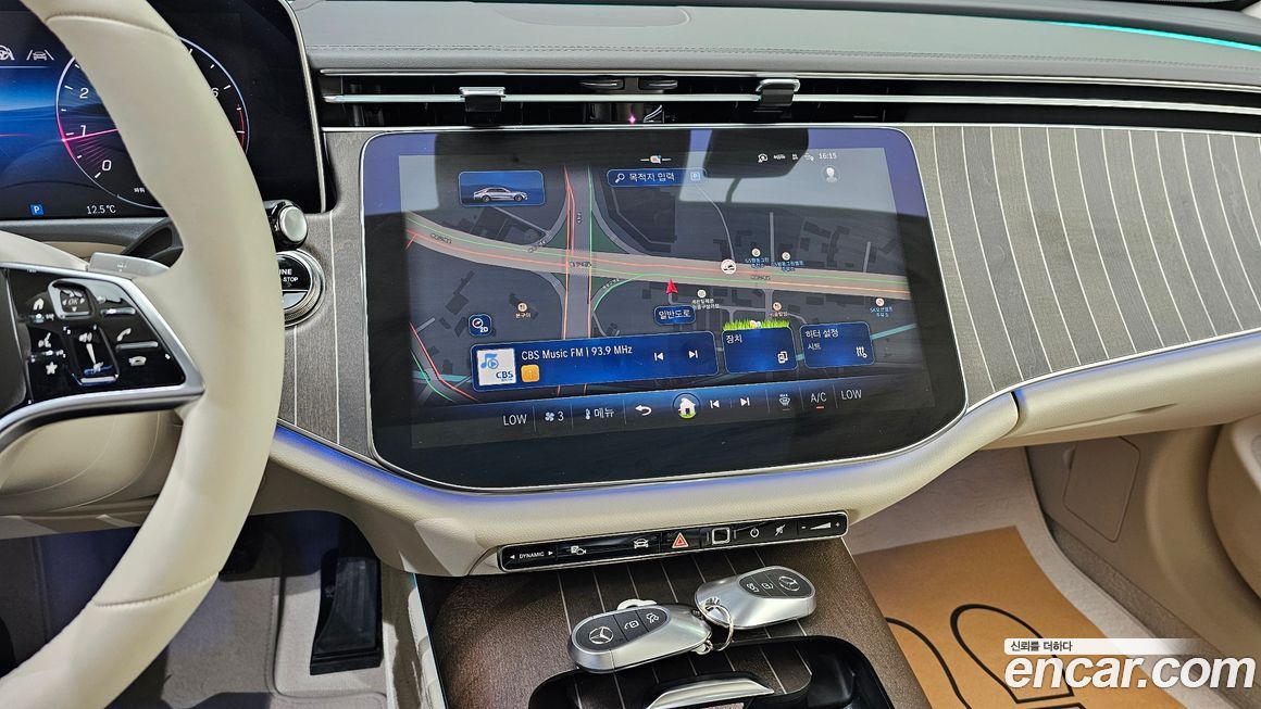 Mercedes-Benz E-Class 2025