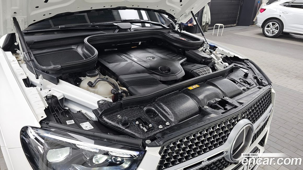 Mercedes-Benz GLE-Class 2025