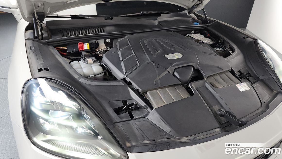 Porsche Cayenne 2020